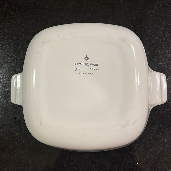 "Cornflower Blue"  - 1.5L / 1.5 QT CorningWare Casserole with Lid (A-7-C) - Picture 5 of 10